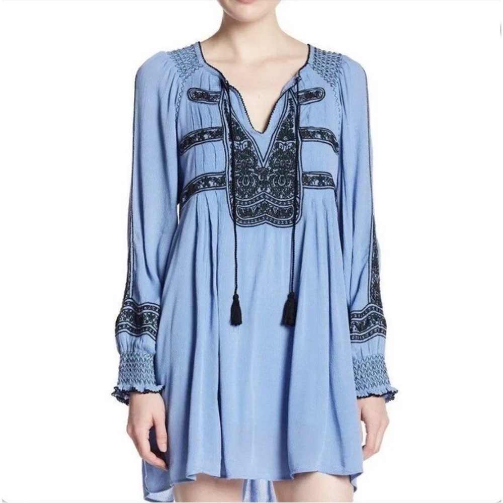 🎉3X HOST PICK🎉 Free People Wind Willow Embroidered V-Neck Dress
